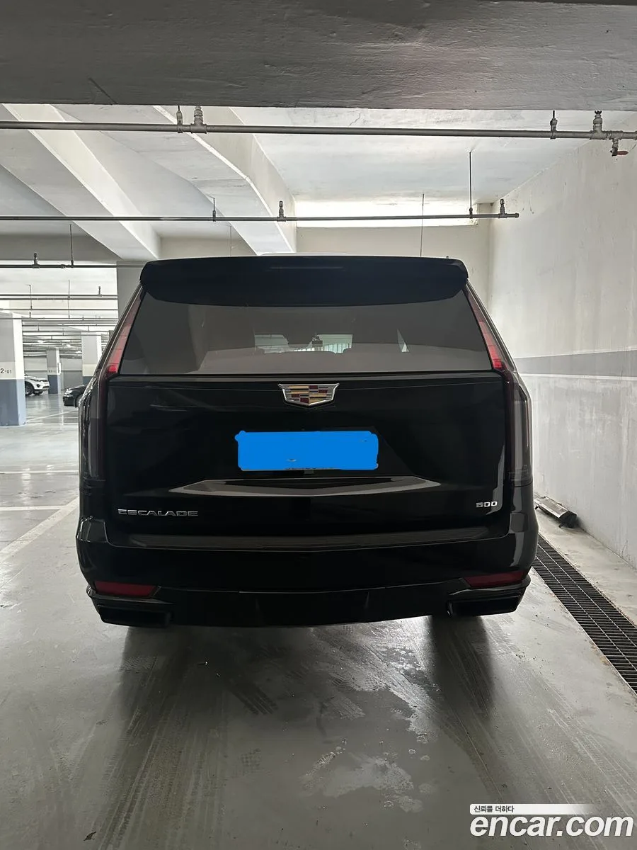 Cadillac Escalade 6.2 ESV 2023 — миниатюра 2