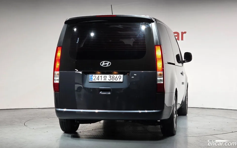 Hyundai Staria HEV 1.6 9 2024 — миниатюра 4