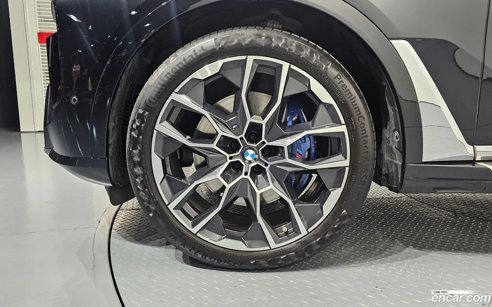 BMW X7 xDrive 40i M 6 2025 — миниатюра 5