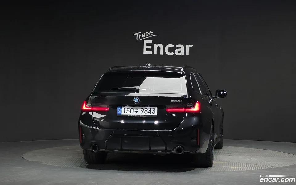 BMW 3 Series 320i M 2023 — миниатюра 4