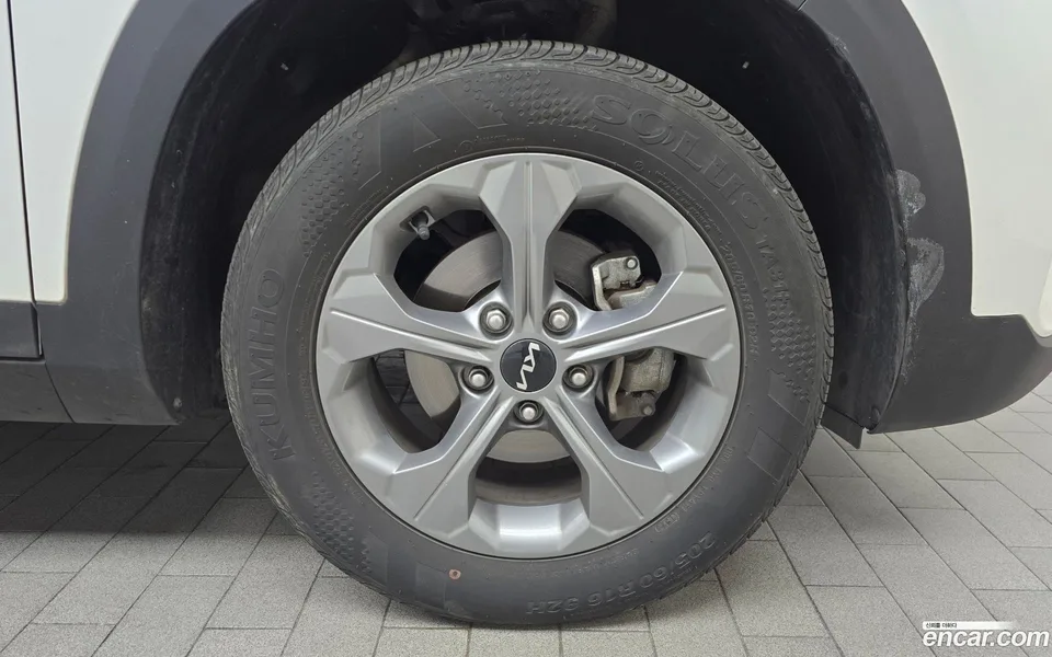 Kia Seltos 2.0 2WD 2023 — миниатюра 5