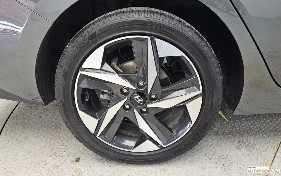 Hyundai Avante 1.6 2022 — миниатюра 5