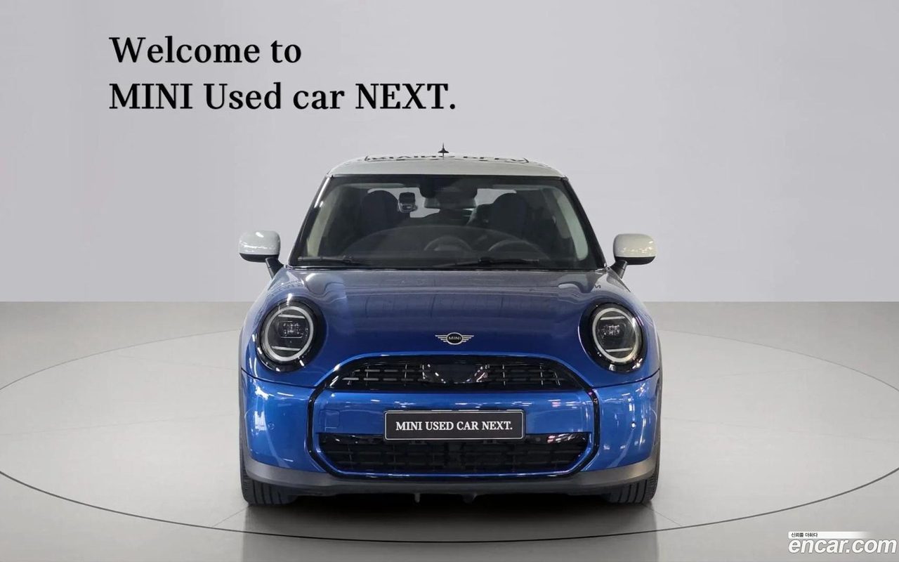 MINI Cooper C 2025 — 3