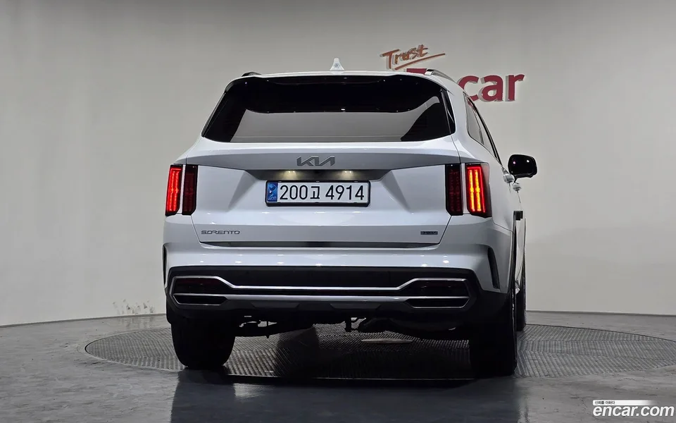 Kia Sorento HEV 1.6 2WD 2023 — миниатюра 4