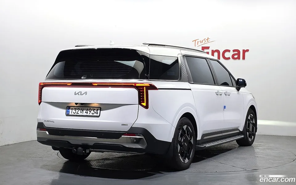 Kia Carnival HEV 9 2025 — миниатюра 2