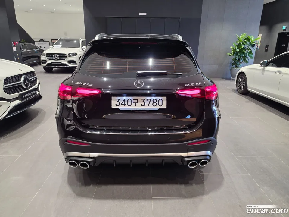 Mercedes-Benz GLC-Class AMG GLC43 4MATIC 2025 — миниатюра 4