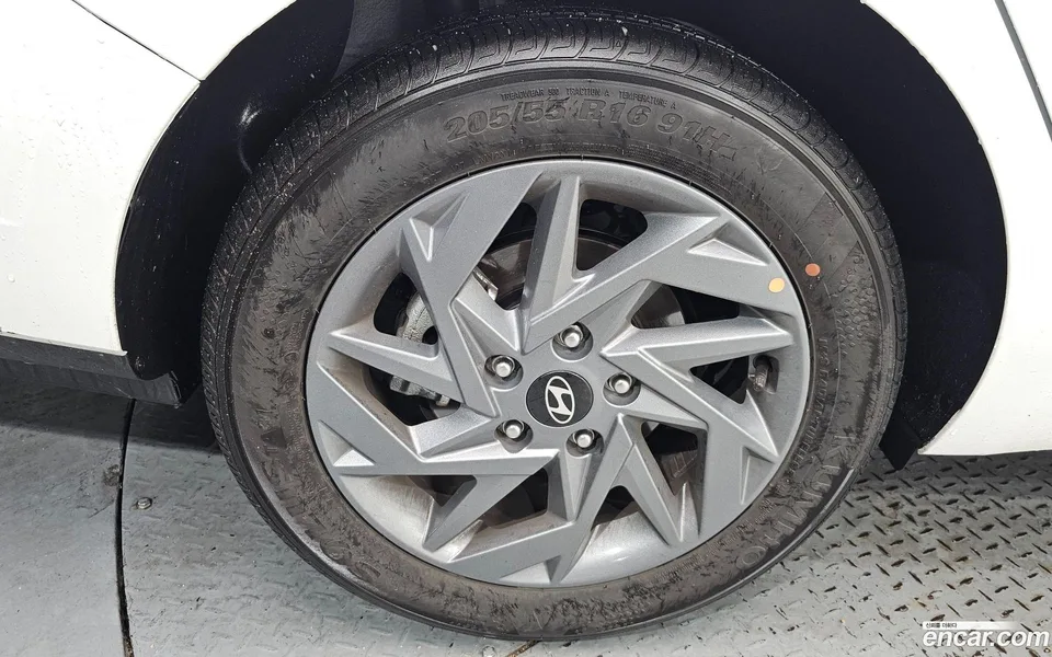 Hyundai Avante CN7 1.6 2025 — миниатюра 2