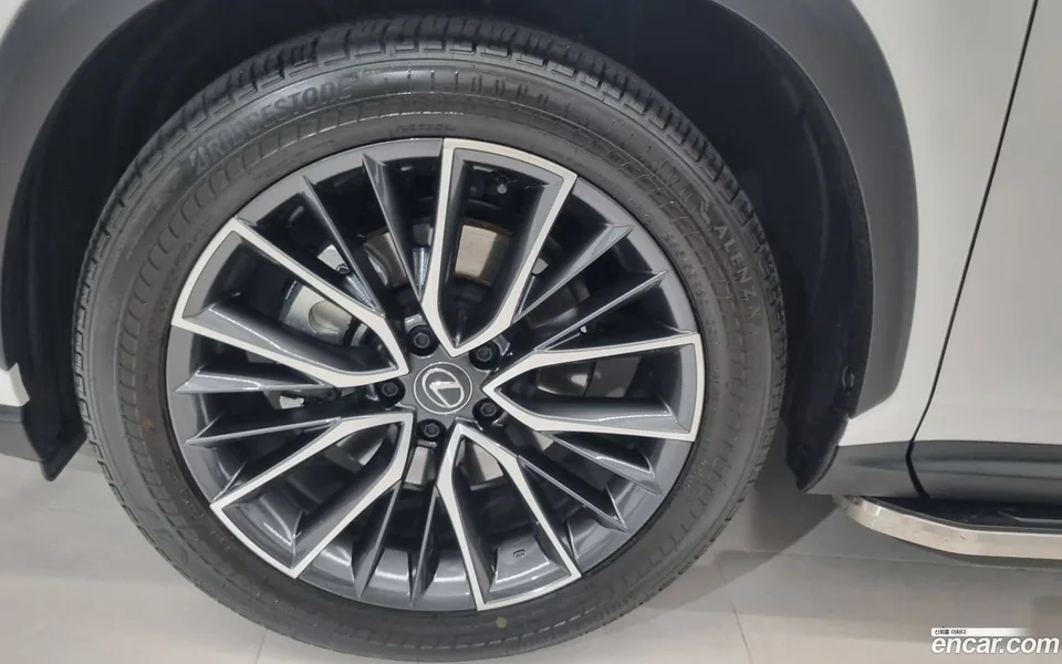 Lexus NX 350h 2025 — миниатюра 2