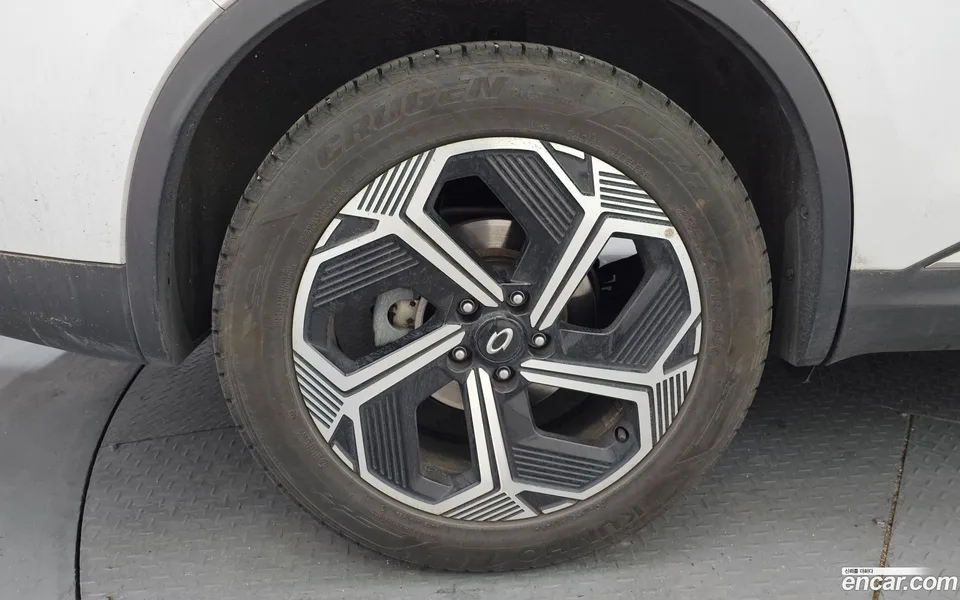 Renault Samsung QM6 2.0 LPe RE 2WD 2023 — миниатюра 2