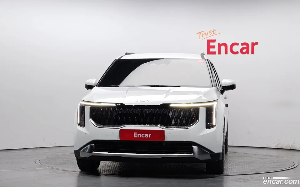 Kia Carnival 9 2024 — thumbnail 3