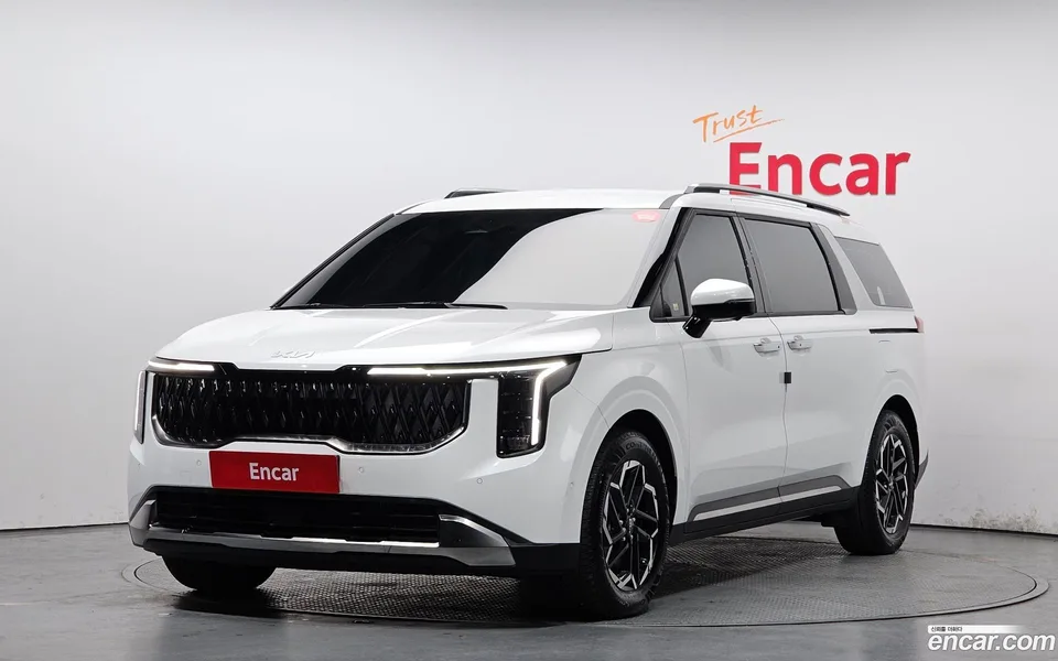 Kia Carnival 9 2024 — photo 1, buy with delivery to Moscow