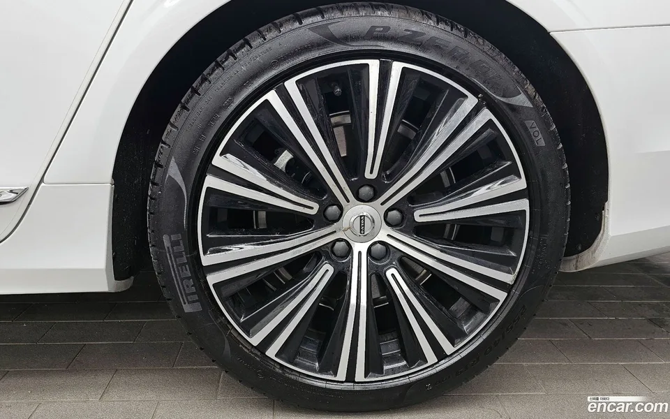 Volvo S90 B5 2023 — миниатюра 2