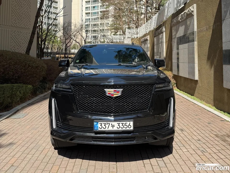 Cadillac Escalade 6.2 ESV 2022 — миниатюра 3