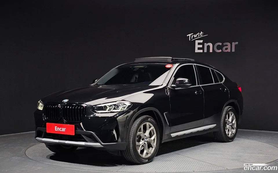 BMW X4 xDrive20i xLine 2022 — фото 1, купить с доставкой в Москву