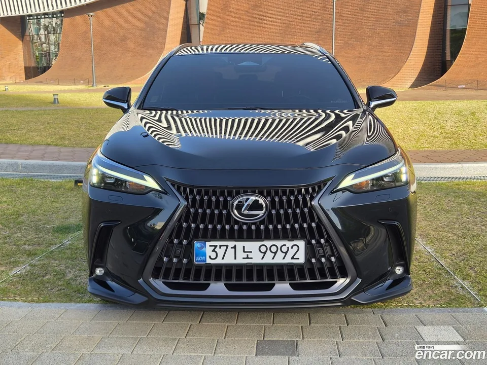 Lexus NX 350h 2024 — миниатюра 3