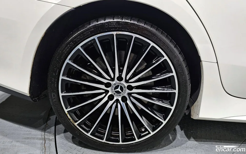Mercedes-Benz CLS-Class CLS450 4MATIC AMG Line 2022 — миниатюра 2