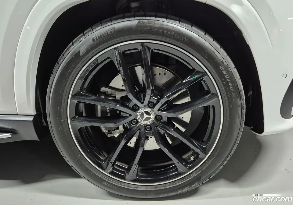 Mercedes-Benz GLS-Class GLS580 4MATIC 2024 — миниатюра 2