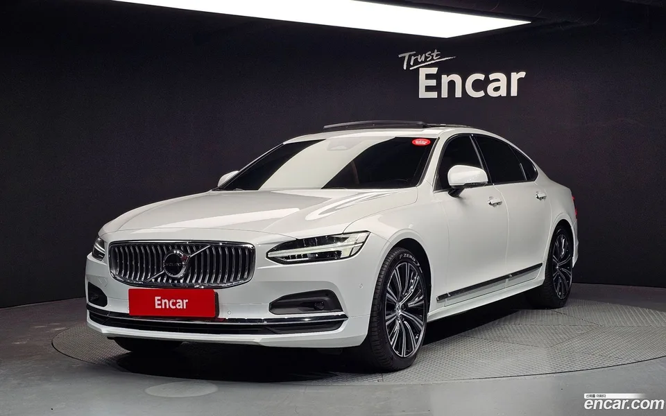 Volvo S90 B5 2022 — фото 1, купить с доставкой в Москву
