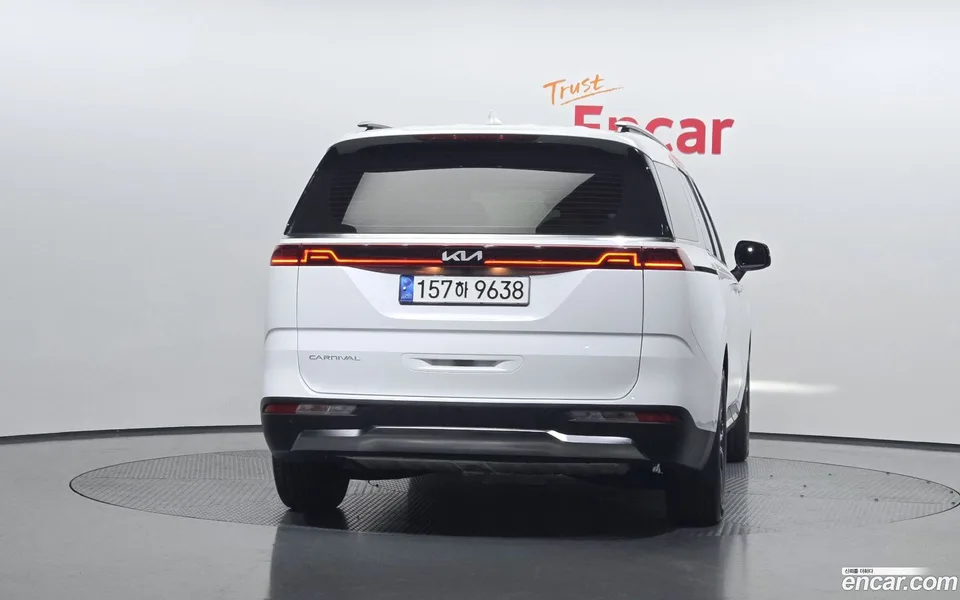 Kia Carnival 9 2022 — миниатюра 4