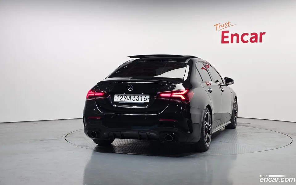 Mercedes-Benz A-Class AMG A35 4MATIC 2022 — миниатюра 4