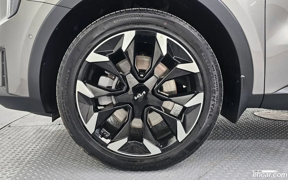 Kia Sorento 2.5T 2WD 2024 — миниатюра 5