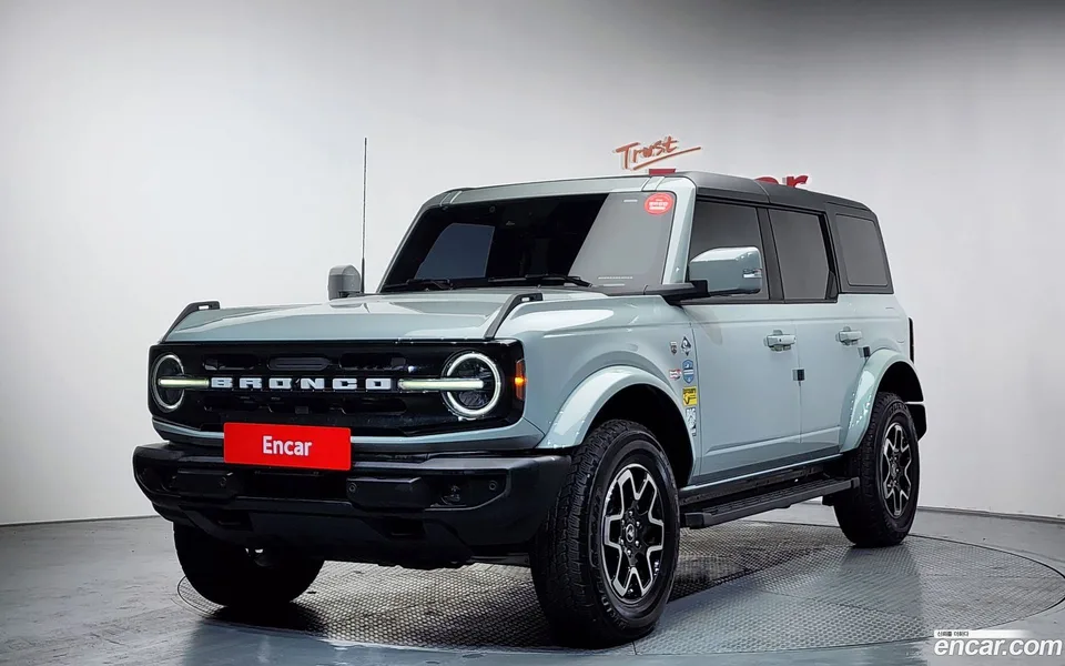 Ford Bronco 2.3 2024 — фото 1, купить с доставкой в Москву