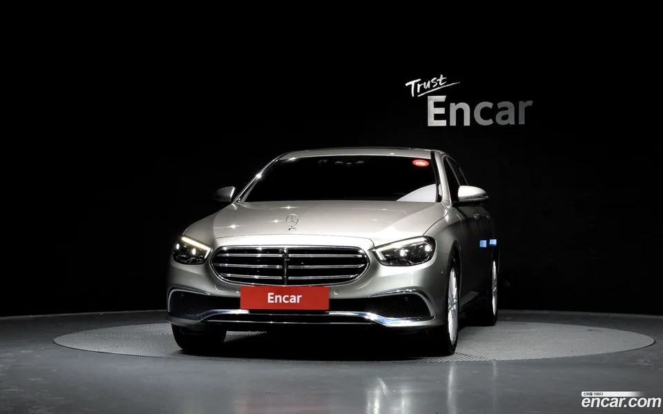 Mercedes-Benz E-Class E250 2022 — миниатюра 3