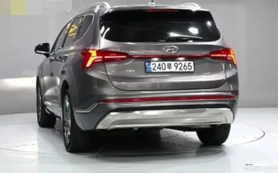 Hyundai SantaFe HEV 1.6 2WD 2023 — миниатюра 4