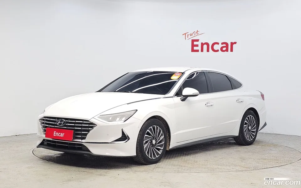Hyundai Sonata Hybrid 2022 — фото 1, купить с доставкой в Москву