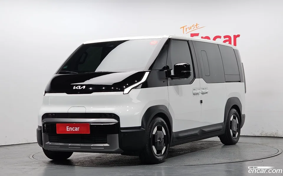 Kia PV5 2025 — фото 1, купить с доставкой в Москву