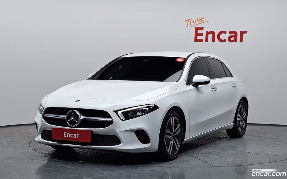 Mercedes-Benz A-Class A220 2022 — фото 1, купить с доставкой в Москву