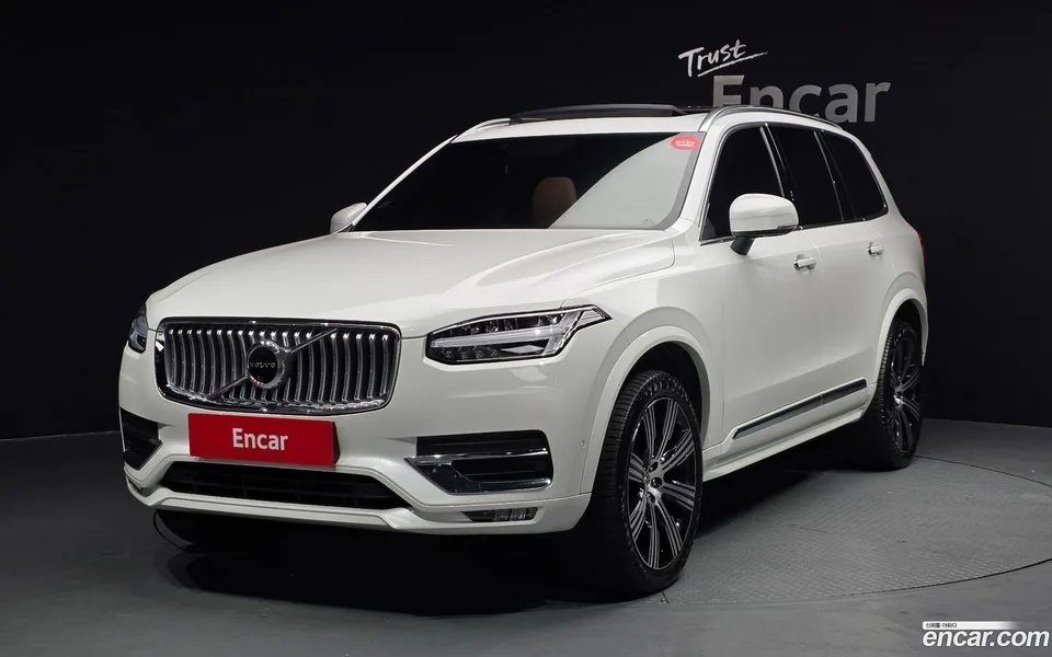 Volvo XC90 B6 2022 — фото 1, купить с доставкой в Москву