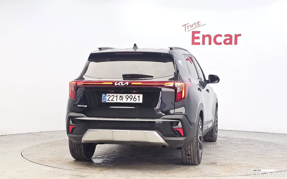 Kia Seltos 1.6 2WD 2024 — миниатюра 4