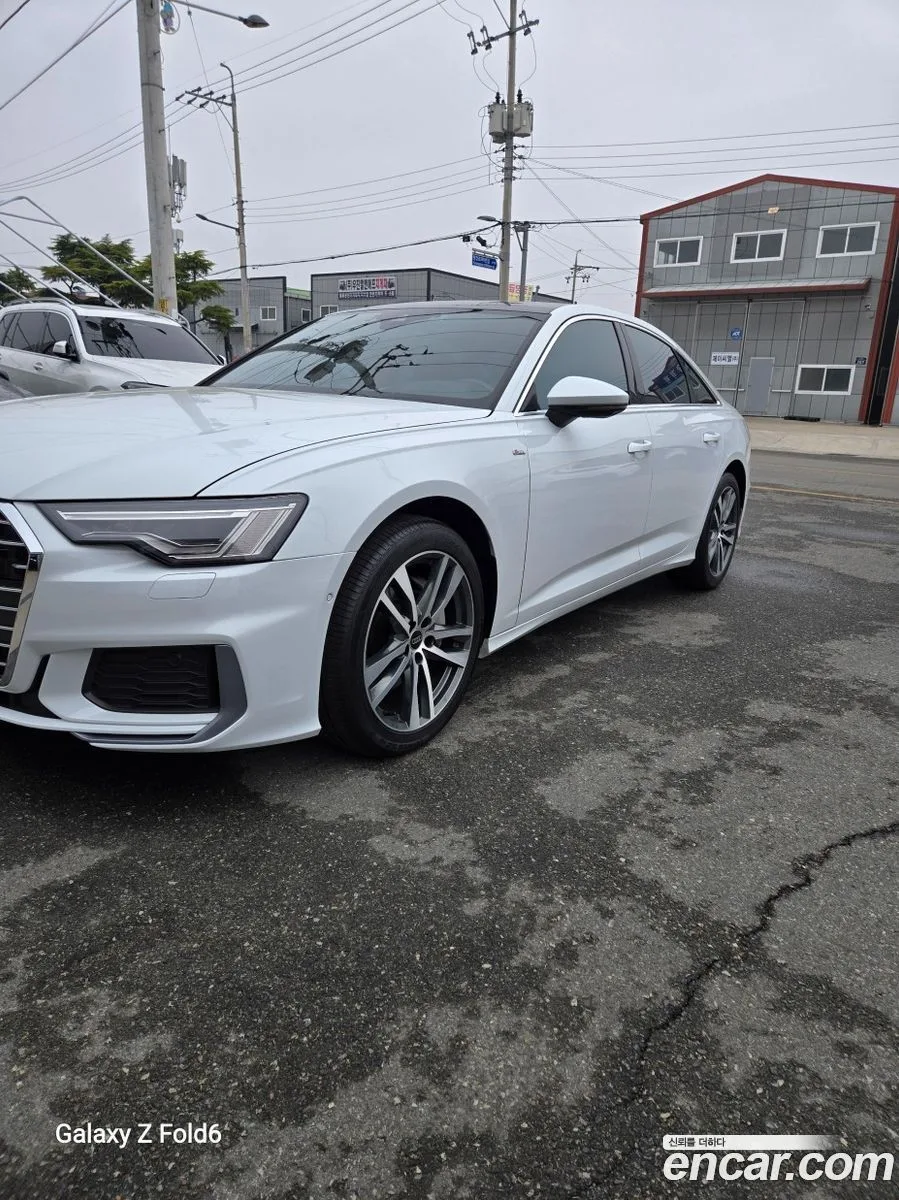 Audi A6 45 TFSI 2022 — фото 1, купить с доставкой в Москву
