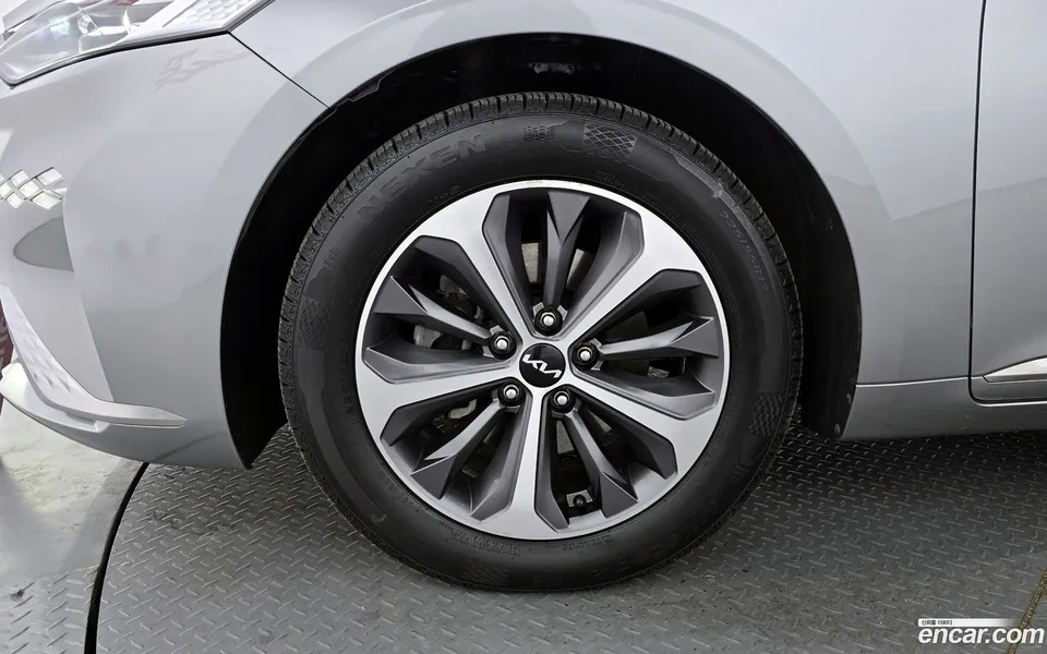 Kia K8 Hybrid 2022 — миниатюра 2
