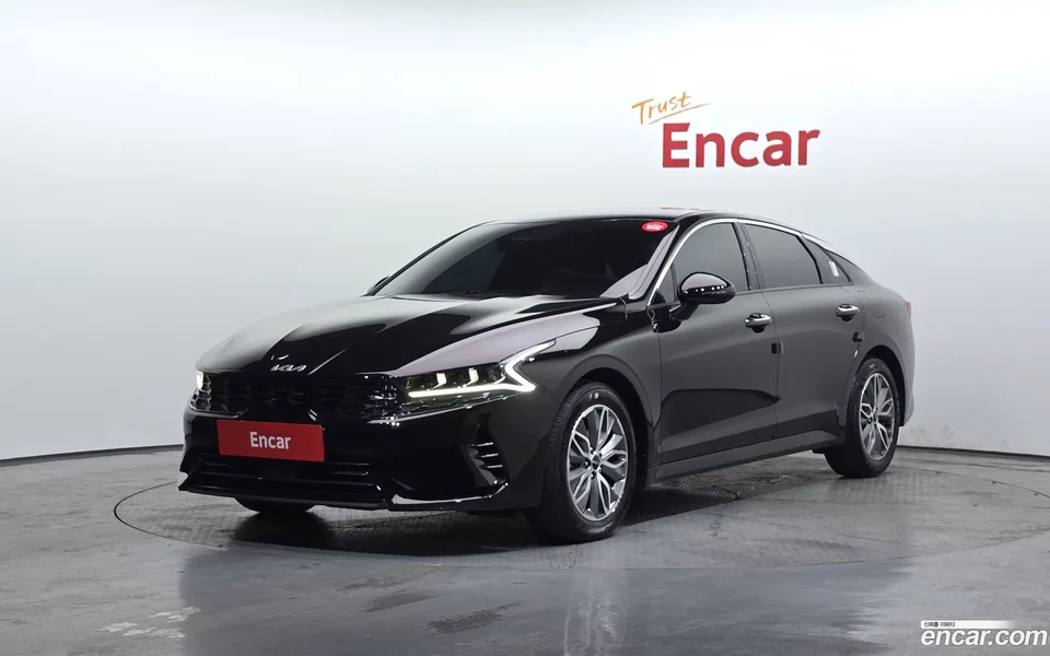 Kia K5 Hybrid 2022 — фото 1, купить с доставкой в Москву