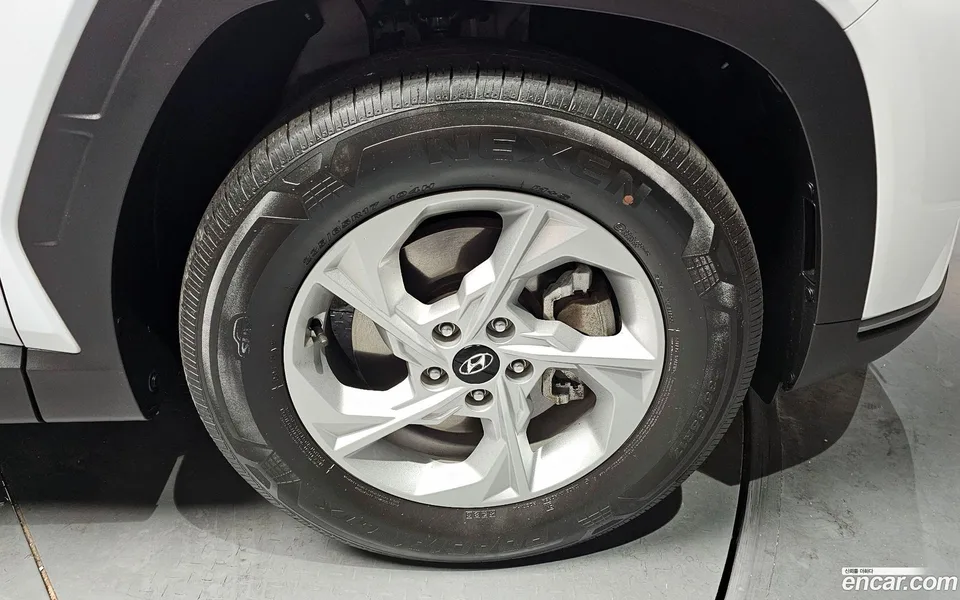Hyundai Tucson 1.6 2WD 2022 — миниатюра 2