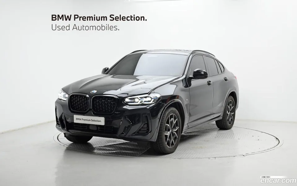 BMW X4 xDrive20i M 2022 — фото 1, купить с доставкой в Москву