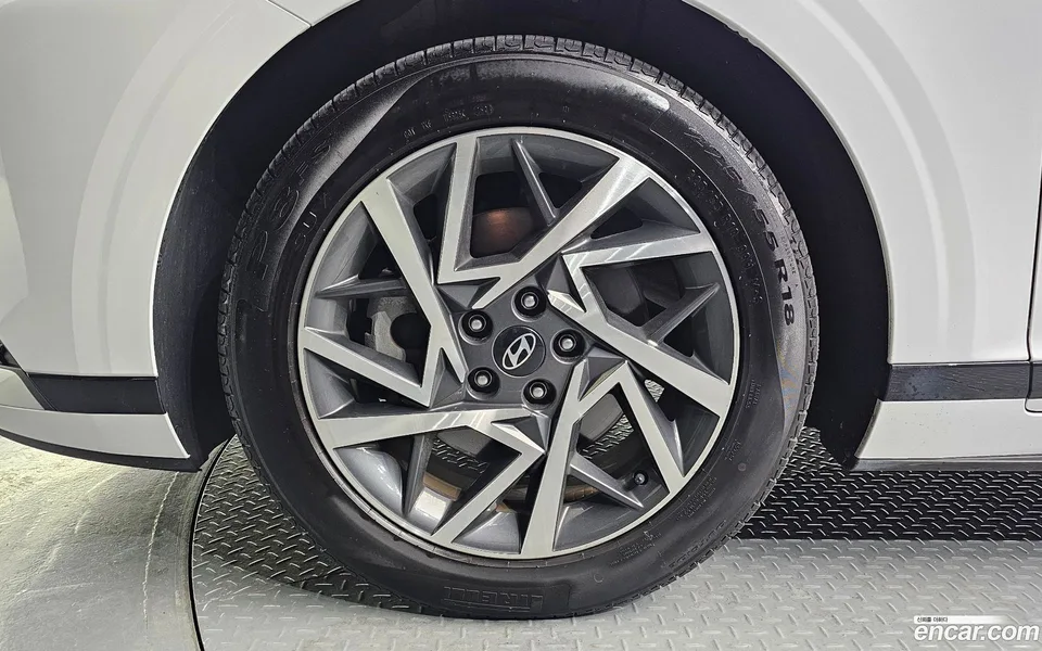 Hyundai Grandeur 2.5 2WD 2023 — миниатюра 2