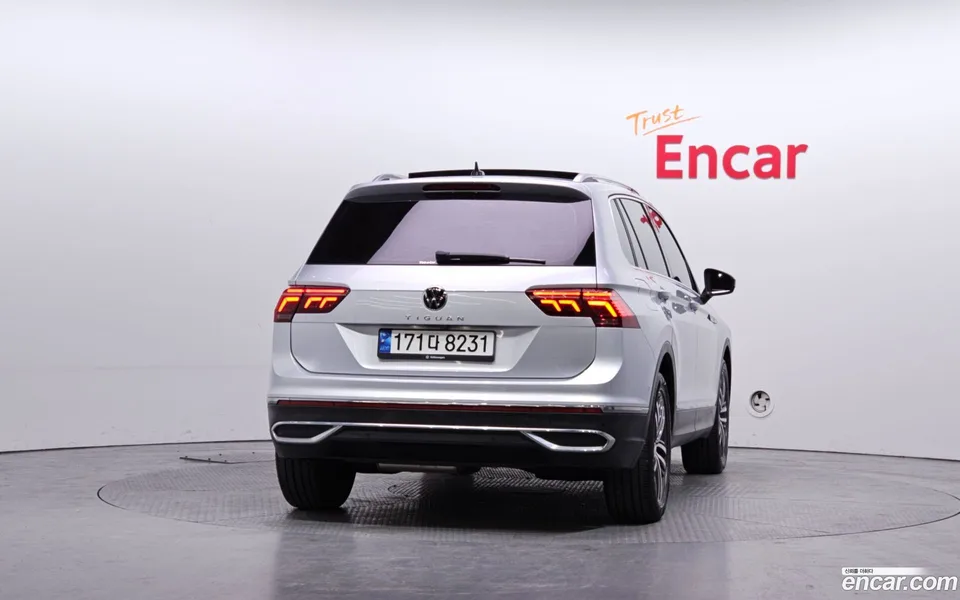 Volkswagen Tiguan 2.0 TDI 2023 — миниатюра 4