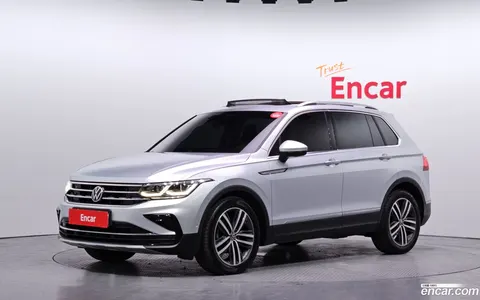 Volkswagen Tiguan 2023 buy in Moscow