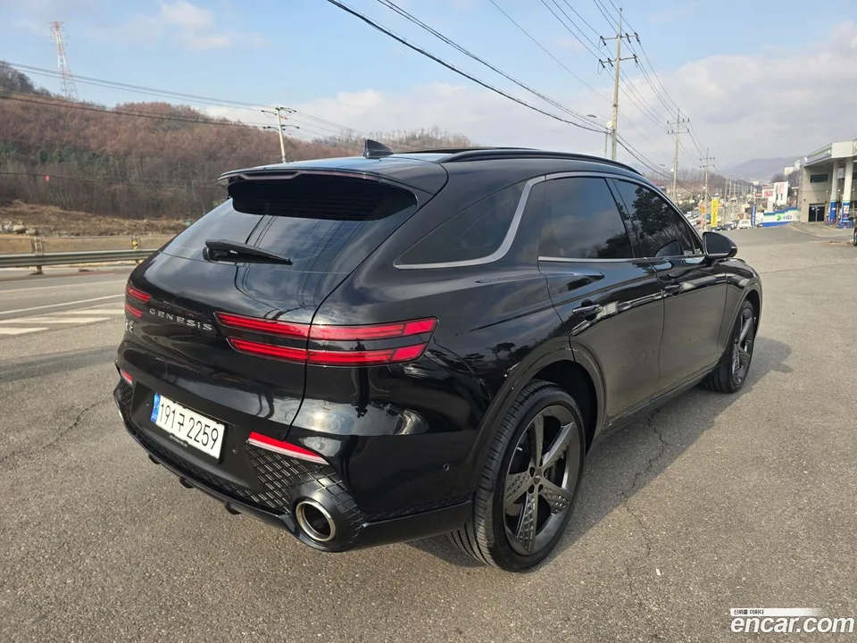 Genesis GV70 2.5T 2WD 2022 — миниатюра 2