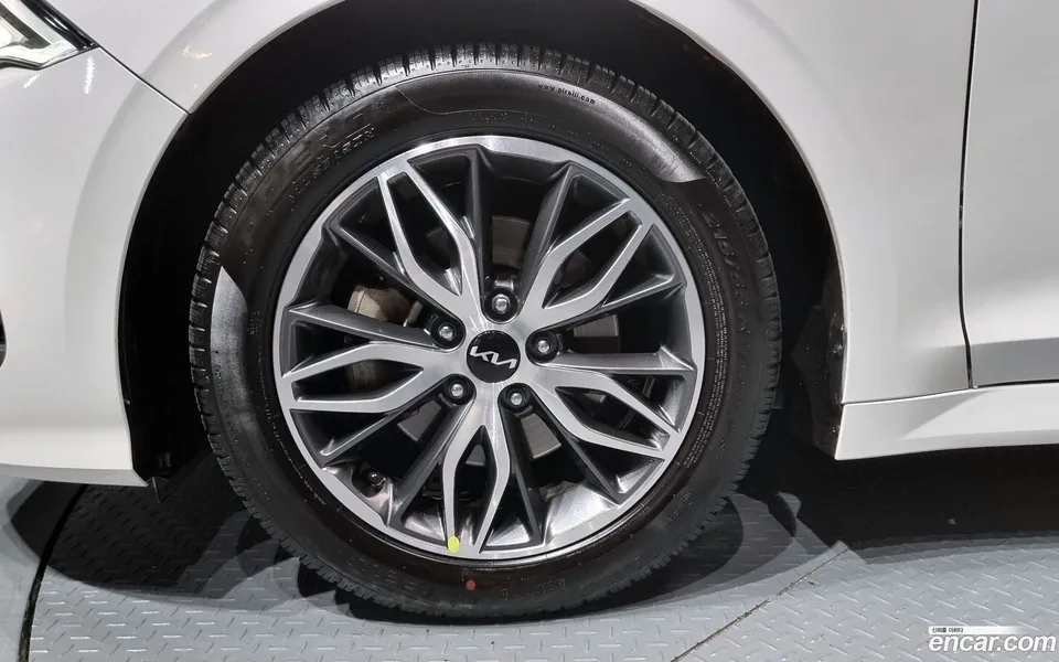 Kia K5 2.0 LPI 2023 — миниатюра 5