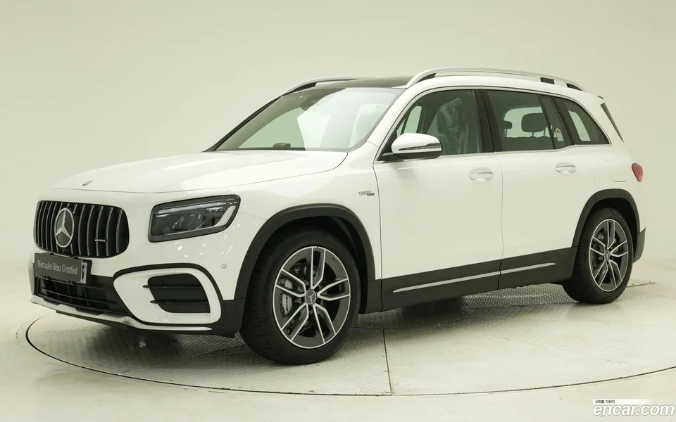 Mercedes-Benz GLB-Class AMG GLB35 4MATIC 2025 — фото 1, купить с доставкой в Москву