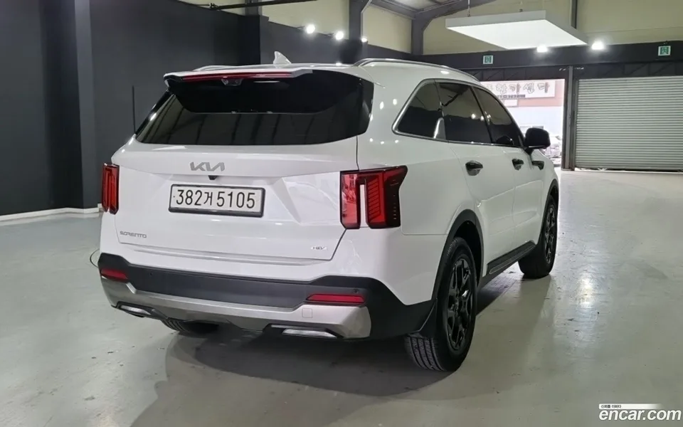 Kia Sorento HEV 1.6 2WD 2025 — фото 1, купить с доставкой в Москву