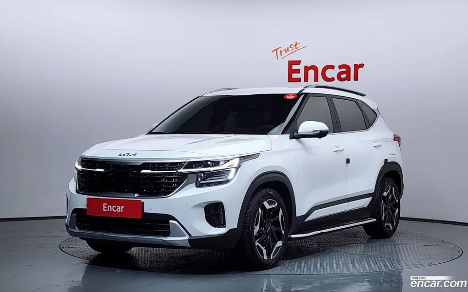 Kia Seltos 1.6 2WD 2024 — photo 1, buy with delivery to Moscow