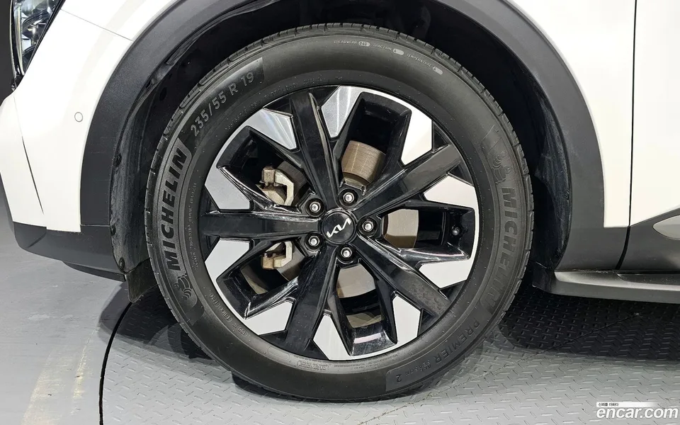 Kia Sportage 2.0 4WD 2023 — thumbnail 2