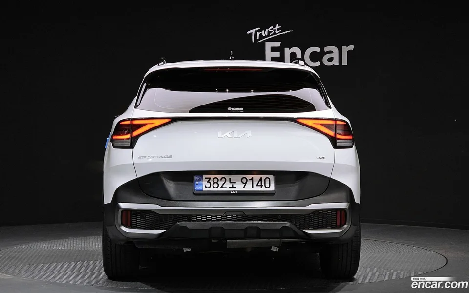 Kia Sportage 2.0 4WD 2023 — thumbnail 4