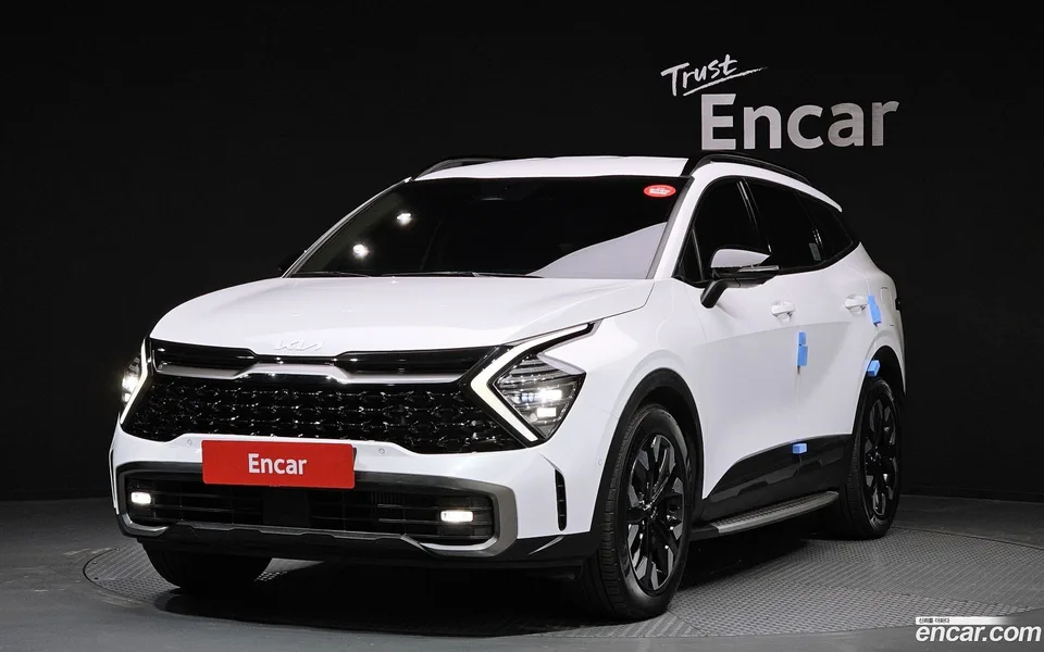 Kia Sportage 2.0 4WD 2023 — photo 1, buy with delivery to Moscow