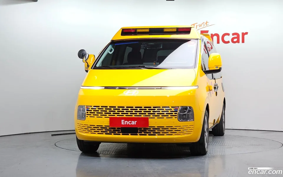 Hyundai Staria HEV 1.6 2024 — миниатюра 3
